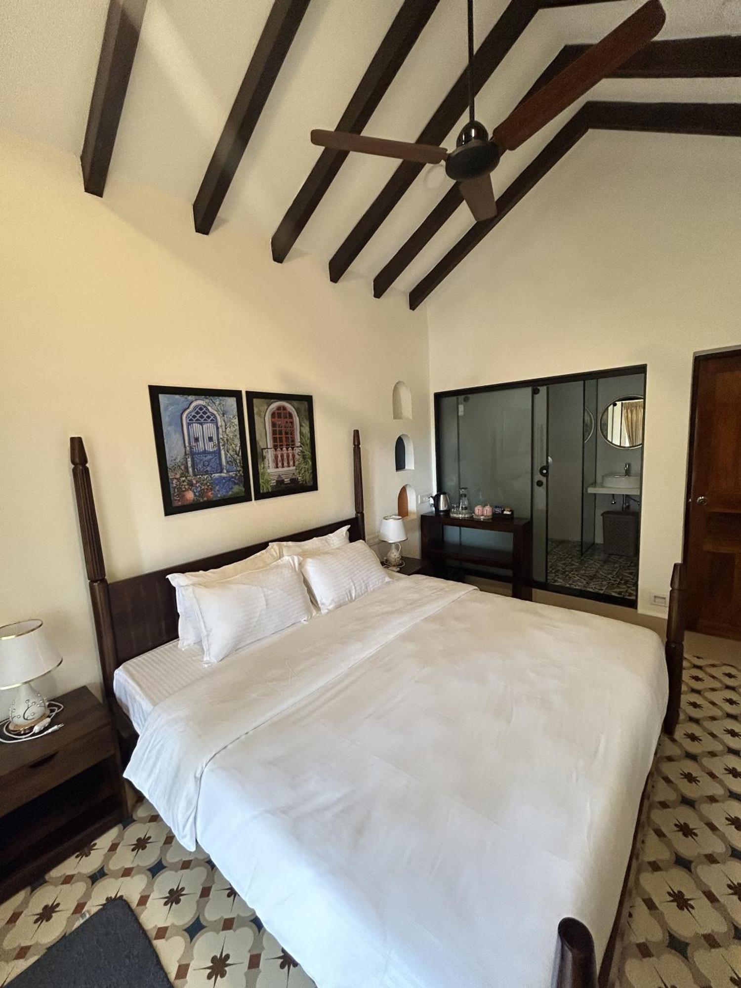 The Rose Goa Beach Resort أغوندا المظهر الخارجي الصورة